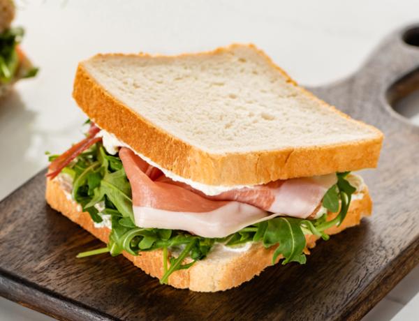 수제 햄 치즈 샌드위치